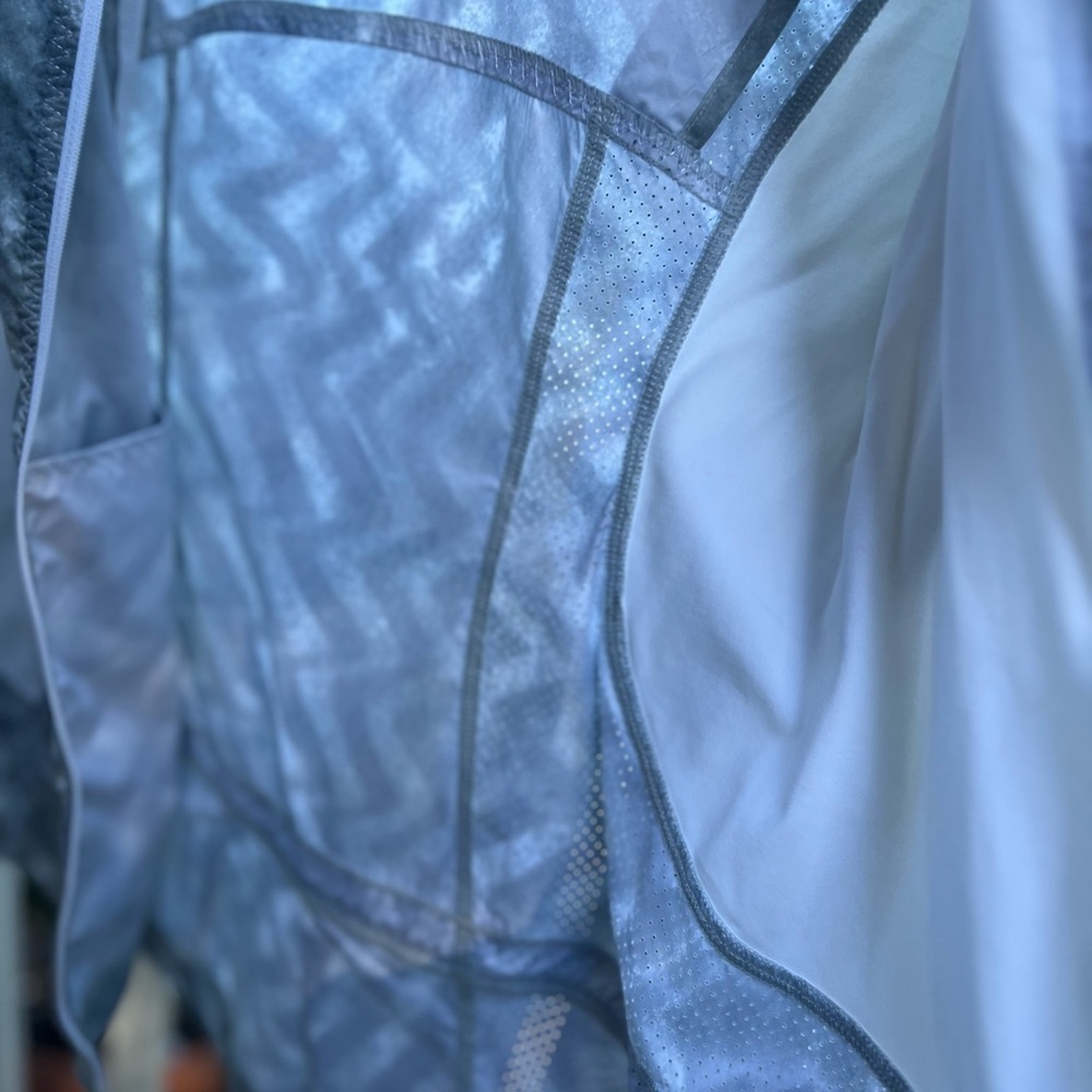 Lululemon Athletica Ski Jacket Gray Insulated Waterproof - Picture 10 of 12